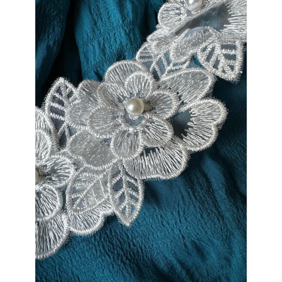 Daisy tiered smocked open back with bow high low dress size medium - Picture 11 of 16